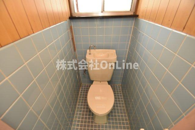 東大阪市寺前町２丁目のテラスのトイレ