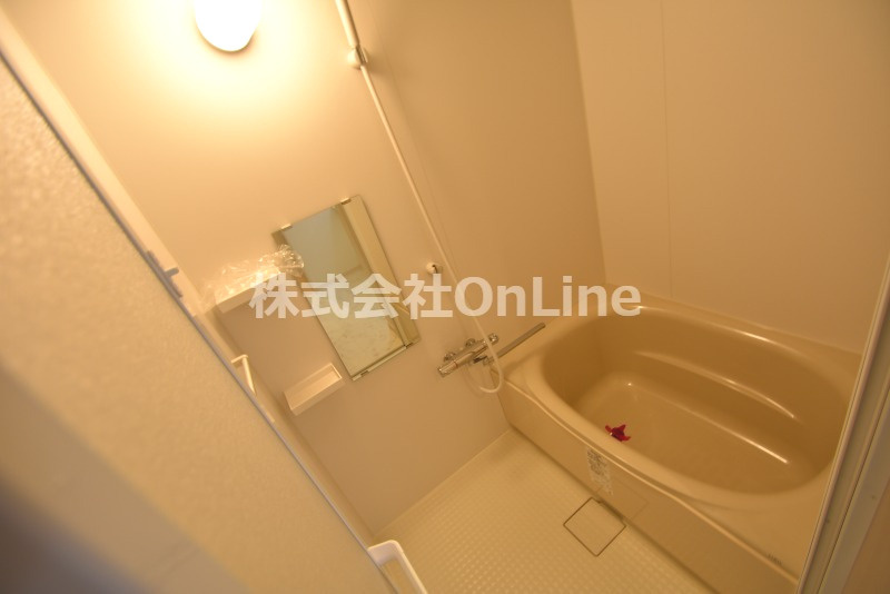 東大阪市友井４丁目のアパートの浴室
