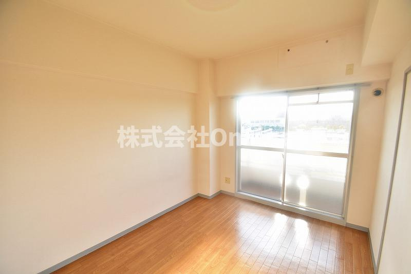 セレノハイム川本の子供部屋