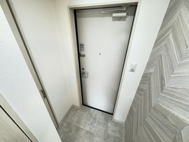 クリエオーレ新堂Ⅰの玄関