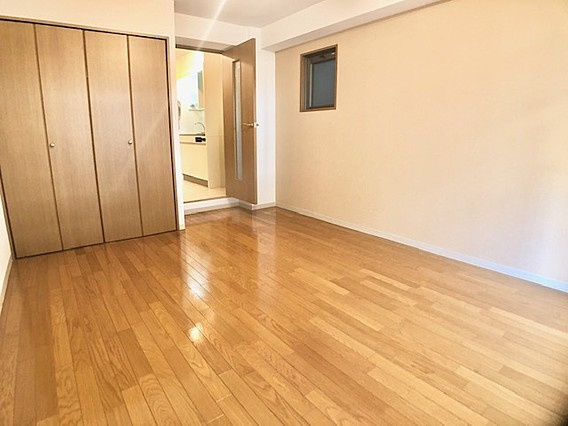 神戸市東灘区深江本町３丁目の賃貸マンションの居間・リビング