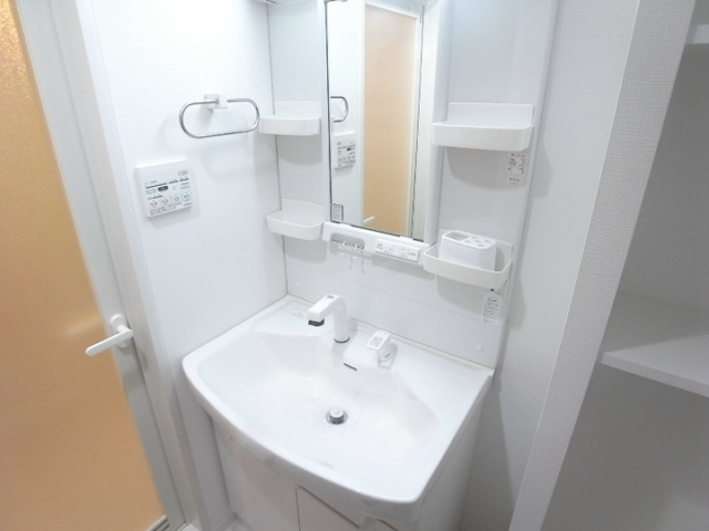 神戸市東灘区甲南町１丁目の賃貸マンションの洗面所