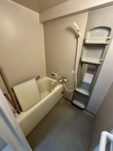 西宮市大森町の賃貸マンションの浴室