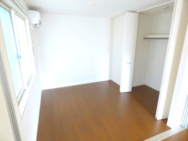 神戸市中央区中山手通４丁目の賃貸マンションの居間・リビング