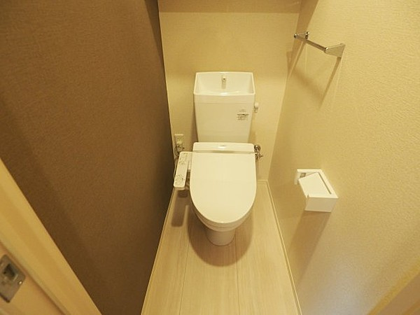 神戸市東灘区本山中町１丁目の賃貸マンションのトイレ