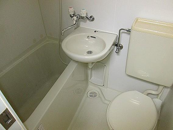 神戸市中央区国香通６丁目の賃貸マンションの浴室