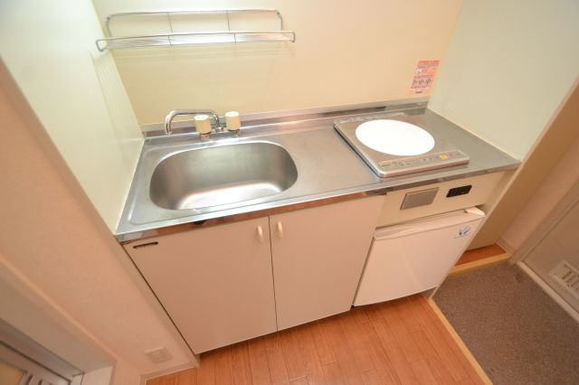 神戸市灘区下河原通２丁目の賃貸マンションのキッチン
