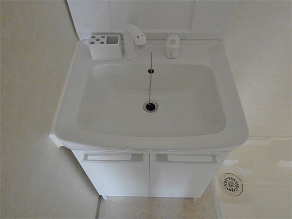 神戸市灘区宮山町２丁目の賃貸マンションの洗面所