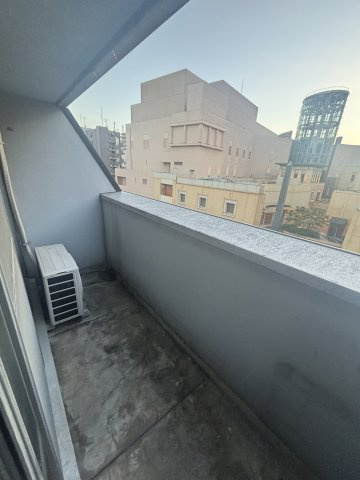 【バルコニー】