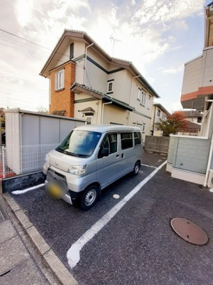 【駐車場】 | シュトローム・ティー | カースペースがあります