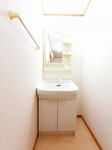 【洗面所】 | シュトローム・ティー | 使いやすい洗面所です