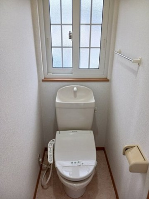 【トイレ】 | シュトローム・ティー | ゆったりとした空間のトイレです