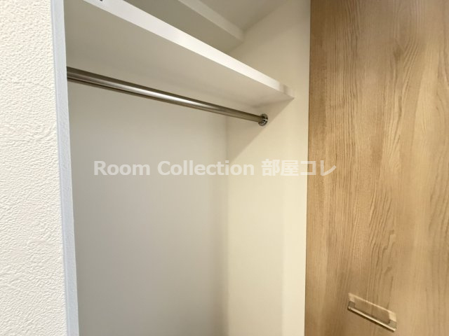 プレサンスジェネ千種内山Ⅱの収納|同シリーズイメージ写真
反転色違い
現況と異なる場合現況優先