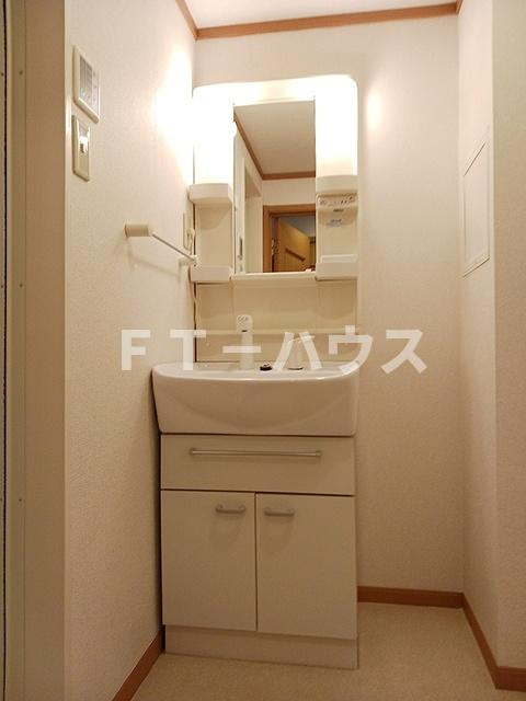 ヒラソル市川の洗面所|洗面所