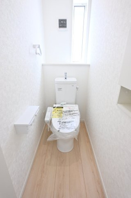 【トイレ】 | 太田市新田大根町第2　クレイドルガーデン　 | ２階にもトイレがあるので忙しい朝も家族と分けて使用できます♪