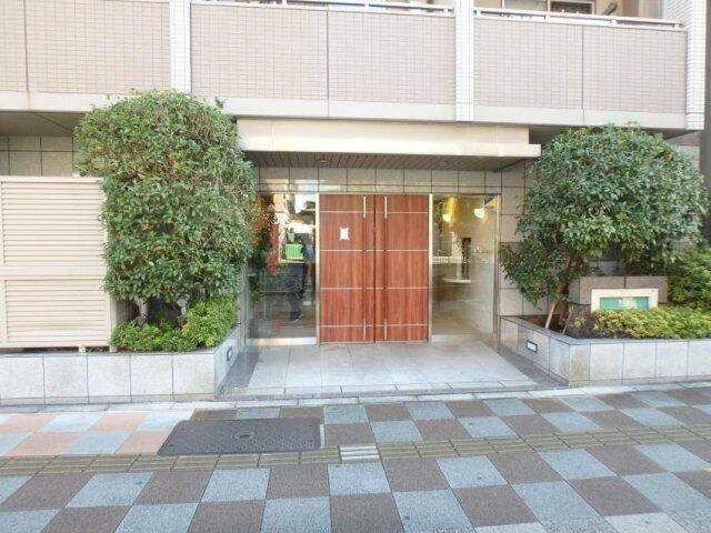 日神デュオステージ浅草国際通りのエントランス