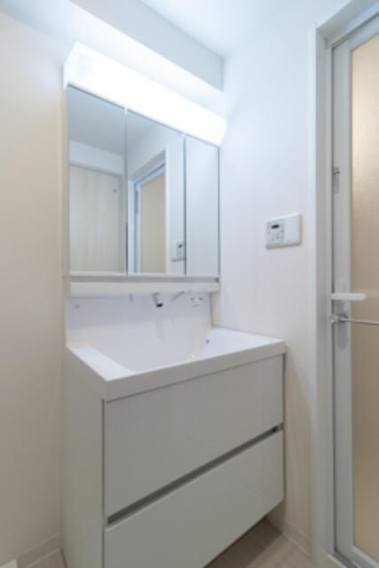 ＲＥＳＩＤＥＮＣＥ　ＯＤＥの洗面所