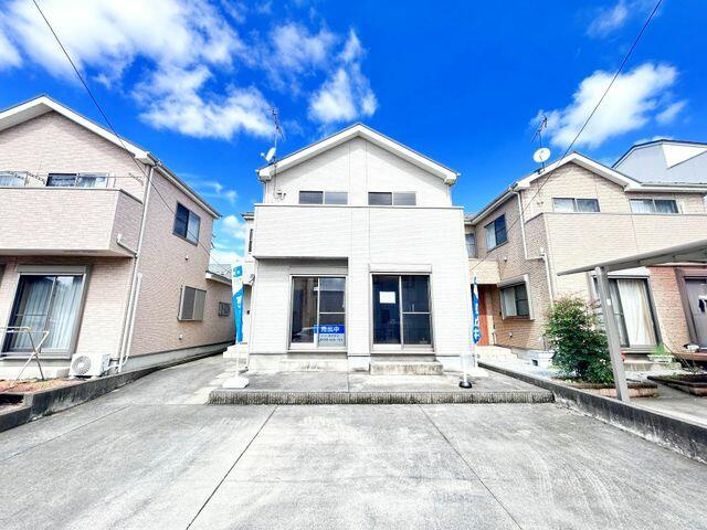 宇都宮市西原町　4ＬＤＫ　中古住宅の外観
