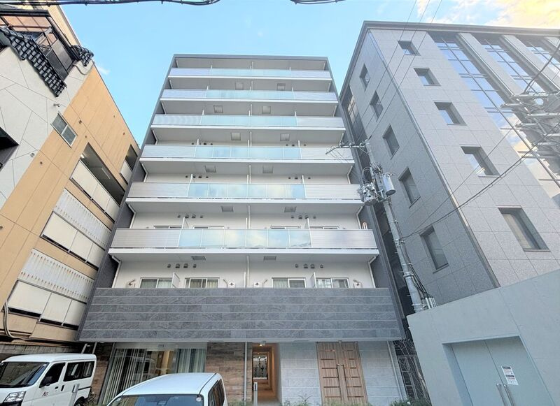 ACT DOORS 天六の外観