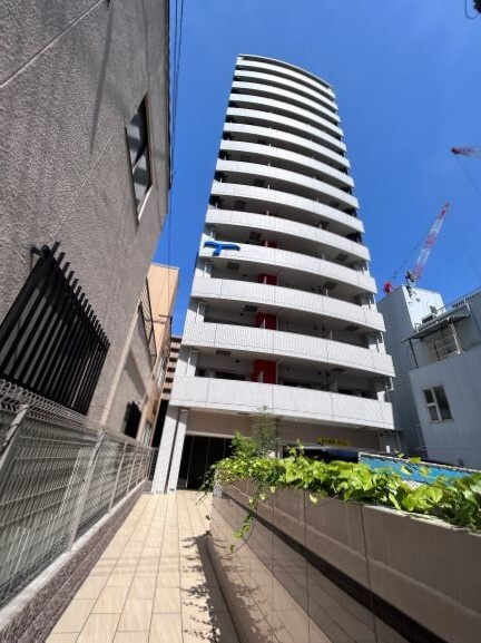 セレニテ中崎町リアンの外観