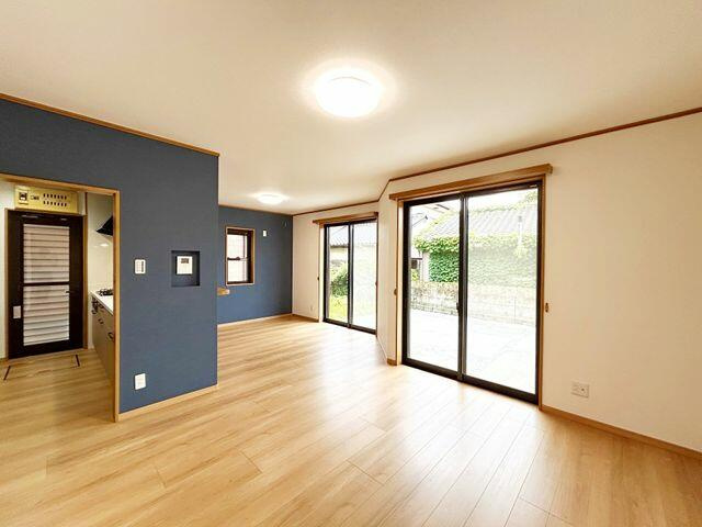 宇都宮市平出町　4LDK　中古住宅の居間・リビング