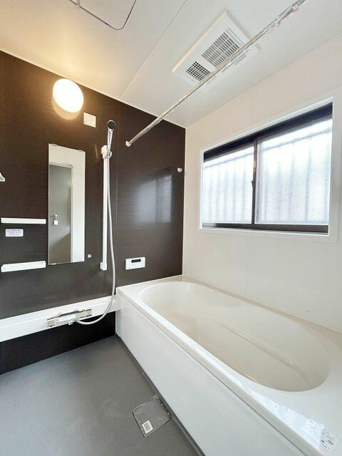 宇都宮市御幸ケ原町　4ＬＤＫ　中古住宅の浴室