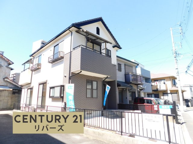 名古屋市熱田区一番１丁目の中古一戸建の居間・リビング|◇リビング◇　　南面を含む２面彩光で明るいリビング約１８．０帖　大きな窓の開放感のある空間♪