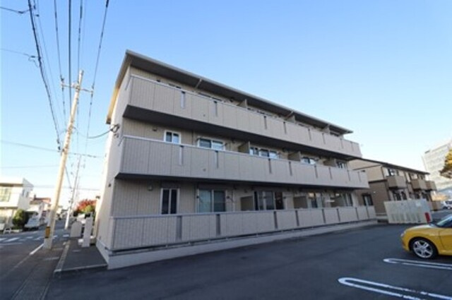 ジュネス稲荷塚の外観