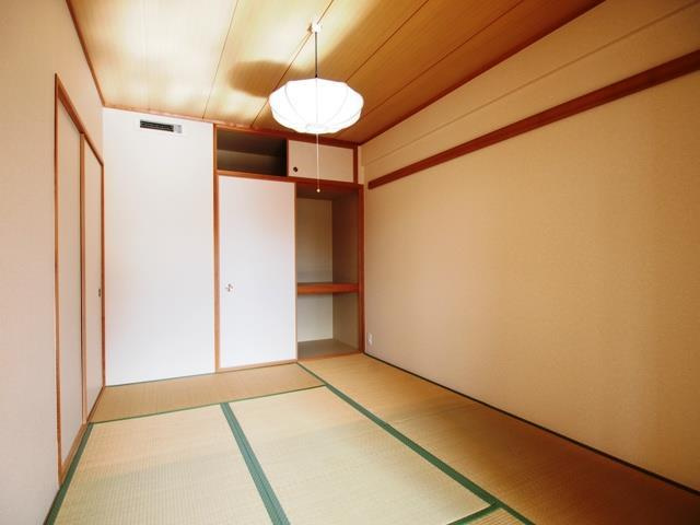 モンセーヌ東三国のバルコニー