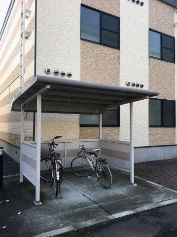 レオパレスフリーダ北５０条のその他|駐輪場