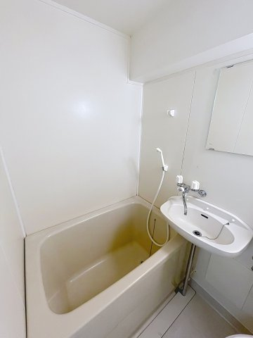 アネックス上小町の浴室