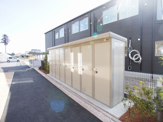 【設備】 | ノーブルヴィラ | うれしい外物置が付いています♪