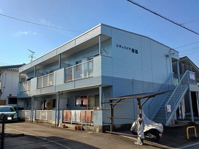 シティーハイツ南脇の外観