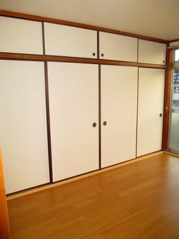 レジデンス中花の収納