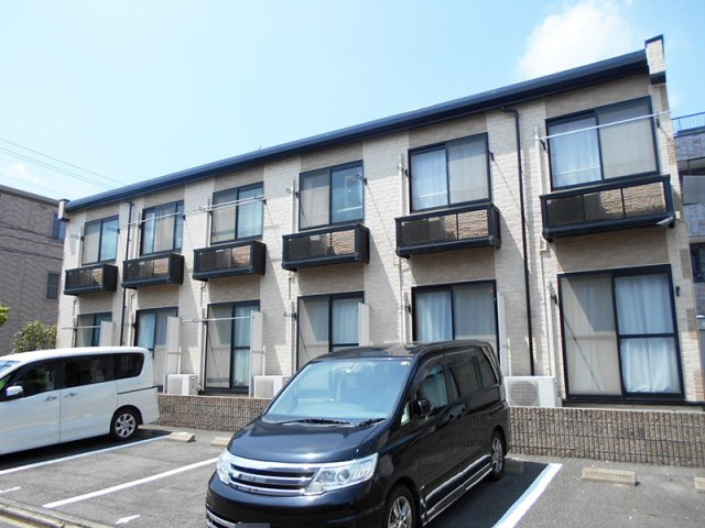 レオパレスヤツヤパークの外観