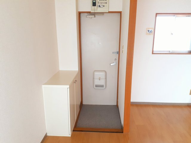 ハイツティオの玄関