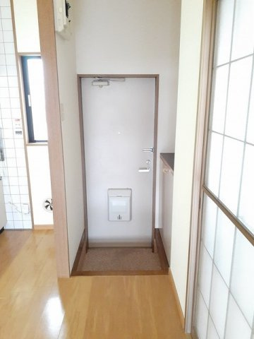 シティハイツ園田の玄関