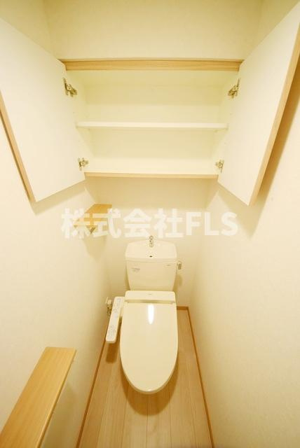 北区赤羽西２丁目の賃貸マンションのトイレ