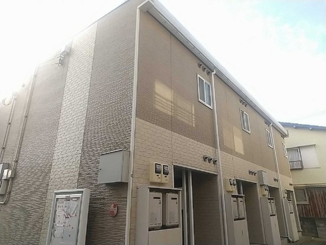 レオパレスコテナン上新井の外観