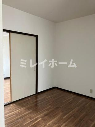 平井ハイツの寝室