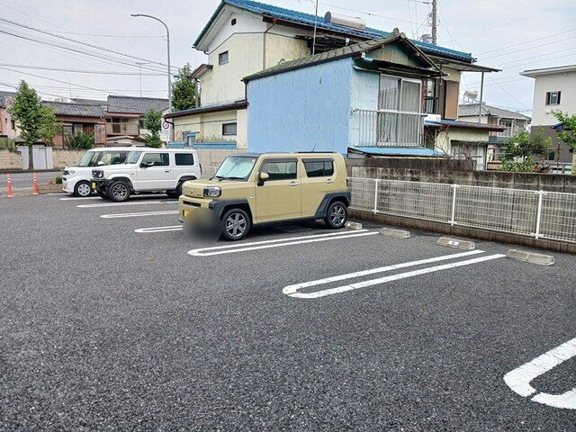 サンモリッツの駐車場