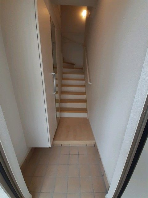 カーサ　ブラーボ　ドゥーエの玄関