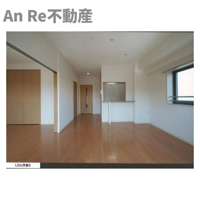 さいたま市緑区大字大門の賃貸マンションの居間・リビング