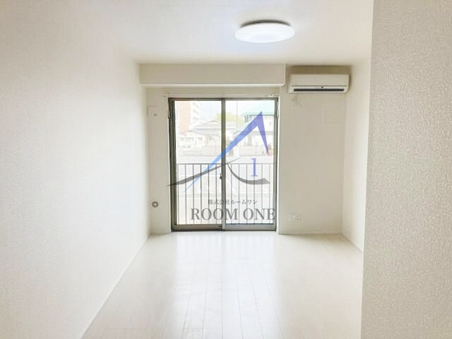 キャメル足立入谷の居間・リビング|洋室のお部屋です。