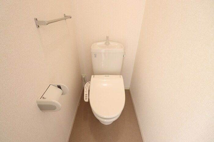 ベルデュールのトイレ|ゆったりとした空間のトイレです
