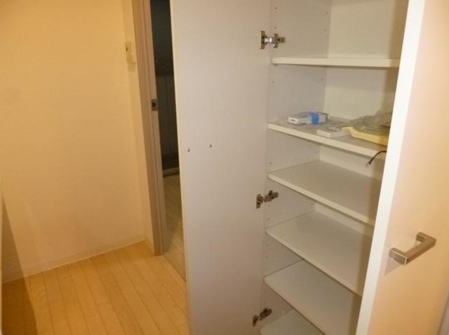 AZEST西巣鴨の玄関