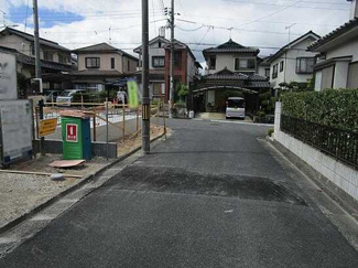 【前面道路含む現地写真】 | 広島市安佐南区伴東８丁目No.2 三菱沼田（大原台）