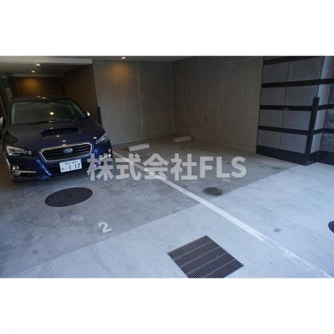 中央区東日本橋１丁目の賃貸マンションの駐車場