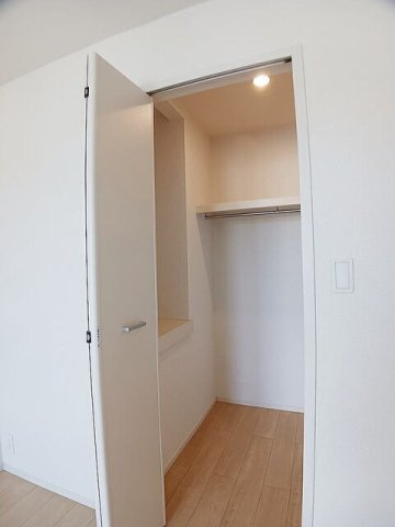 サンライズ野田　Ⅲの収納|小物を収納するのに便利です