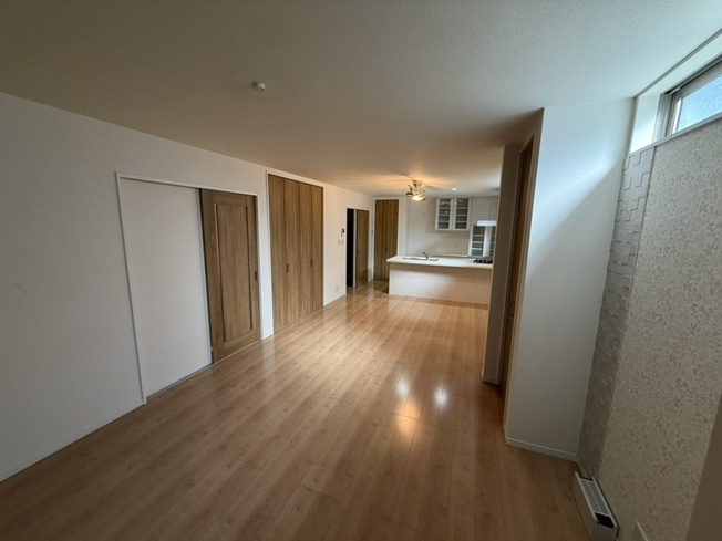 【居間・リビング】 | 八雲中町貸戸建